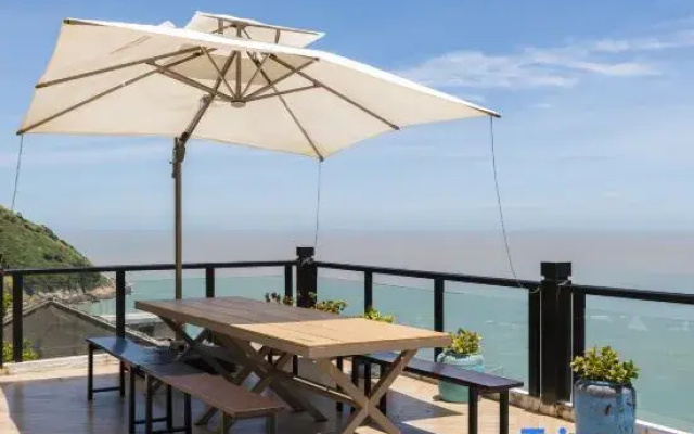 Wenling yinxingyuan seaside home stay