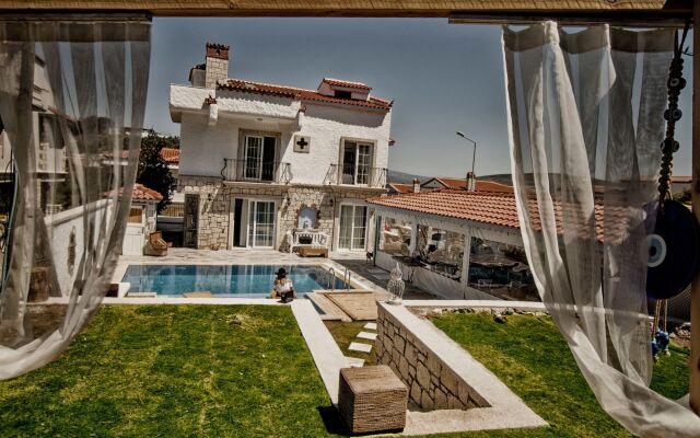 Naz Konak Alacati