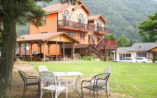 Chungju Wolak Dream Pension