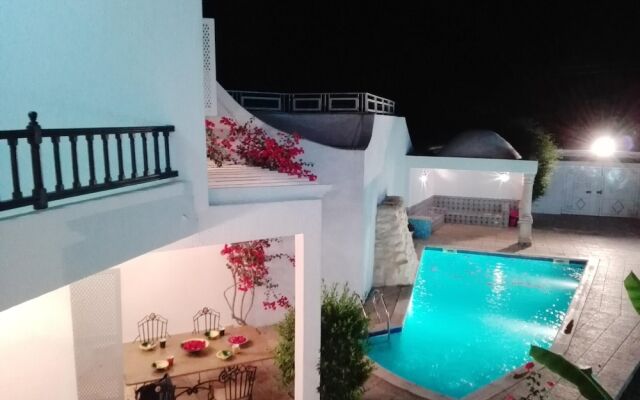 Villa with 4 Bedrooms in Hammamet, with Private Pool And Enclosed Garden