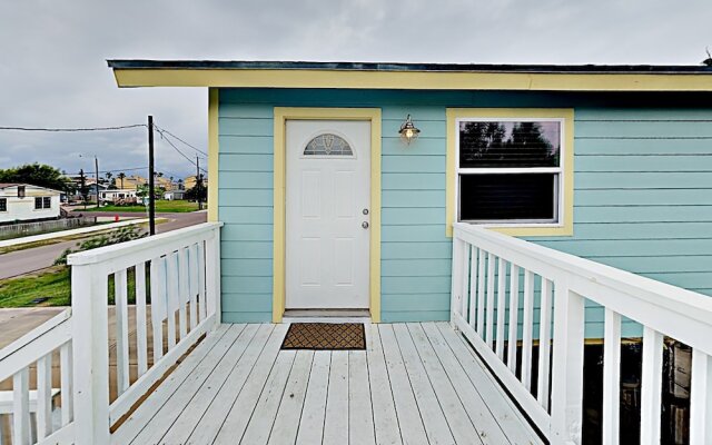 Deckhouse - Two Bedroom Home