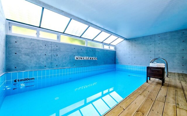 Ninespavill