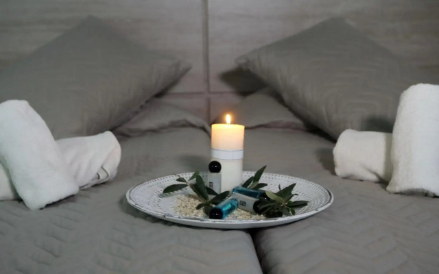 Pier Beach Hotel Apartments