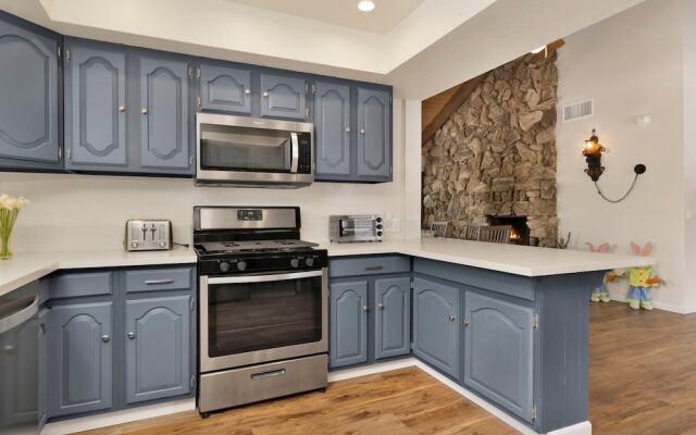 Whispering Forest Chalet #2169