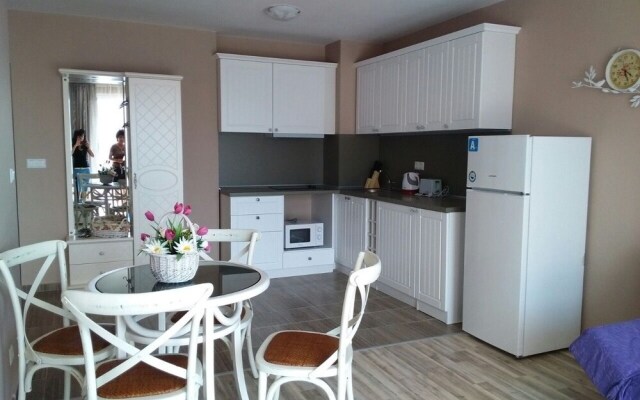 Apartments in Admiral Plaza Aparthotel