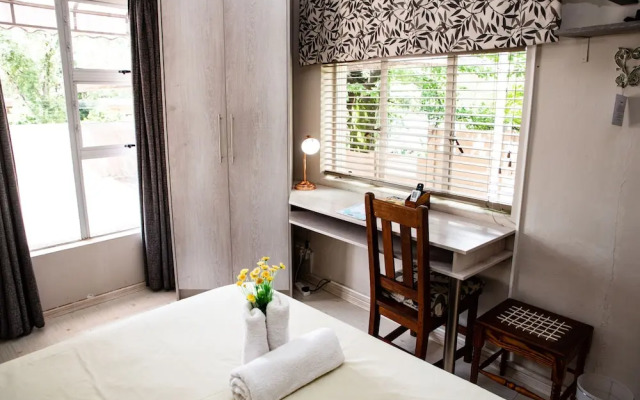 Woodpecker Guesthouse