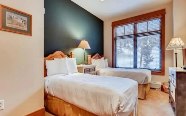 Premier 3 Bedroom Ski in, Ski out Lone Eagle Condo With the Best Access to Skiing in Keystone