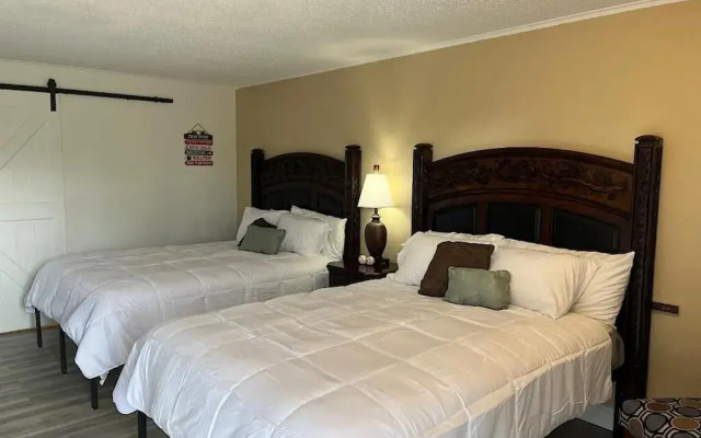Ball Parks Inn
