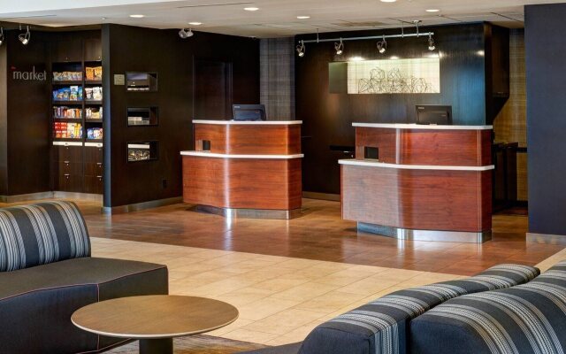 Courtyard by Marriott Louisville East