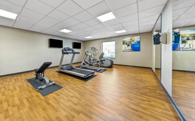 Comfort Inn & Suites West - Medical Center