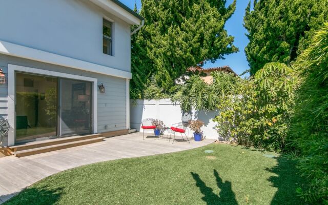 2925 Pierpont Blvd Home