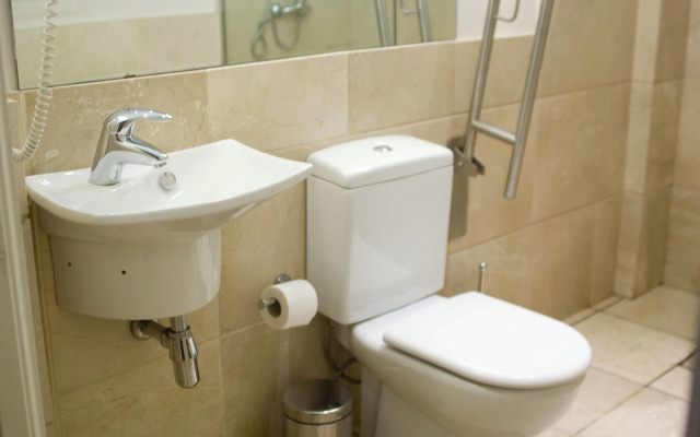 Life Apartments Giralda Suites