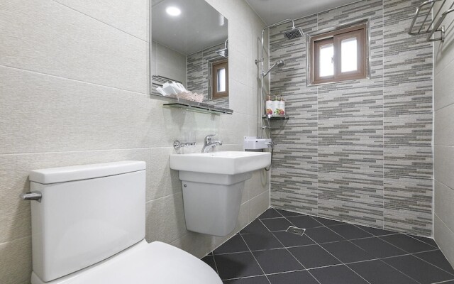 Youngheungdo Duniaspa Pension