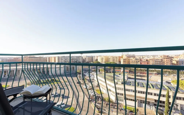 Rental in Rome Pyramid View Apartment