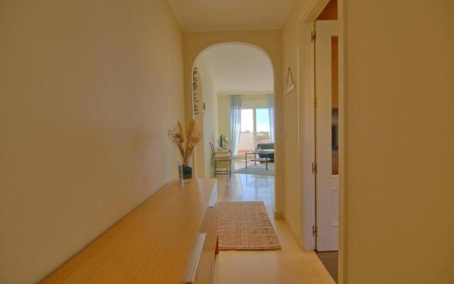 Bluebay Apartment - CT 108