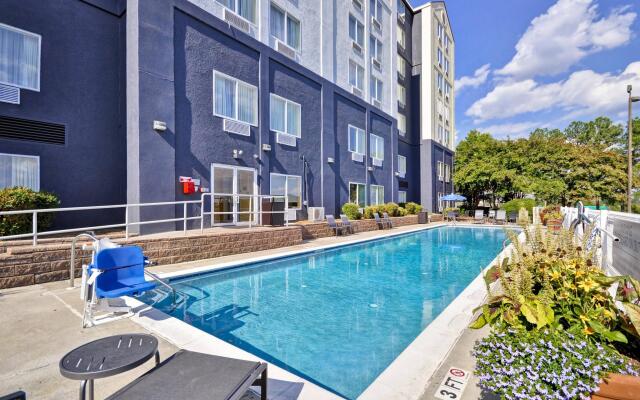 Fairfield Inn & Suites by Marriott Atlanta Vinings/Galleria