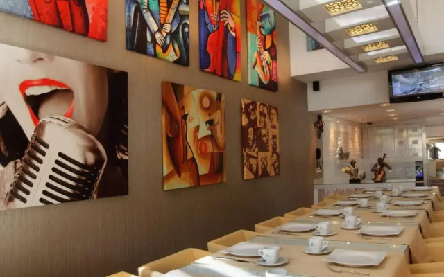 Jazz Hotel