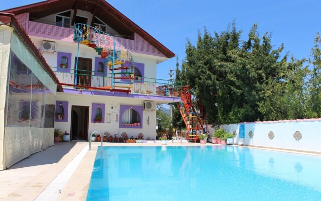 Alinda Villa