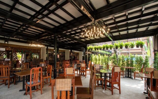 Basaya Beach Hotel & Resort