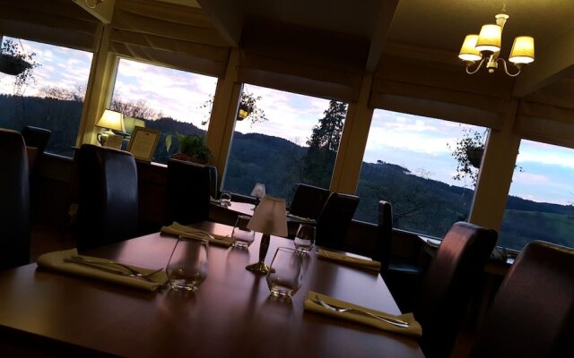 Sawrey House Country Hotel