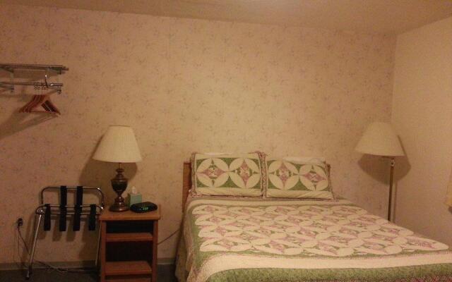 Eagles Nest Motel