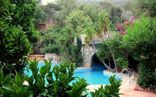 Paradise Garden Hotel