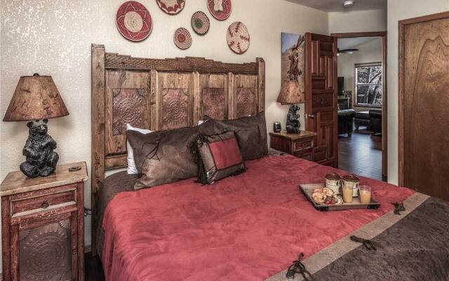 Midtown Riverfront 1, 2 Bedrooms, Hot Tub, Sleeps 6