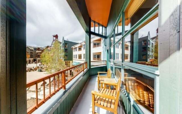 Luxury 3 Bedroom Mountain Condo in River Run Village with Beautiful Mountain Views and Walking Distance to Ski