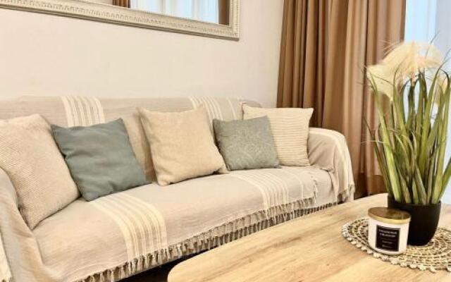 Luxury 5th Avenue Menesse 32
