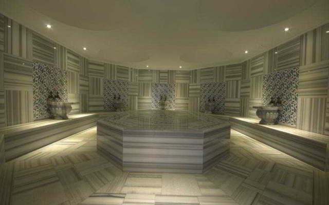 Alesta Yacht Hotel