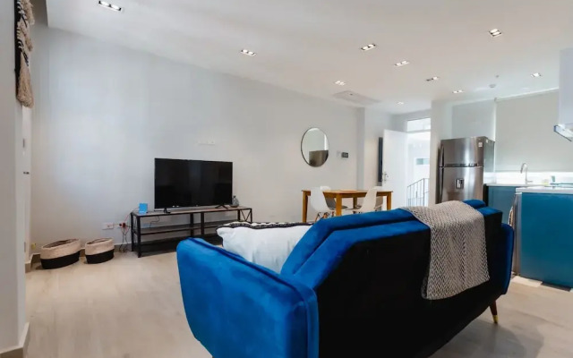 w Stunning 1BR w Balcony in Panama