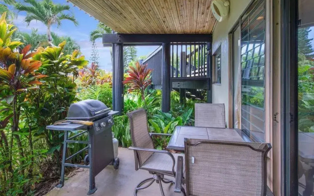 Mauna Kai 2a by RedAwning