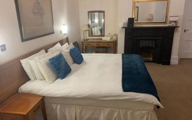 The Waterloo Hotel & Bistro