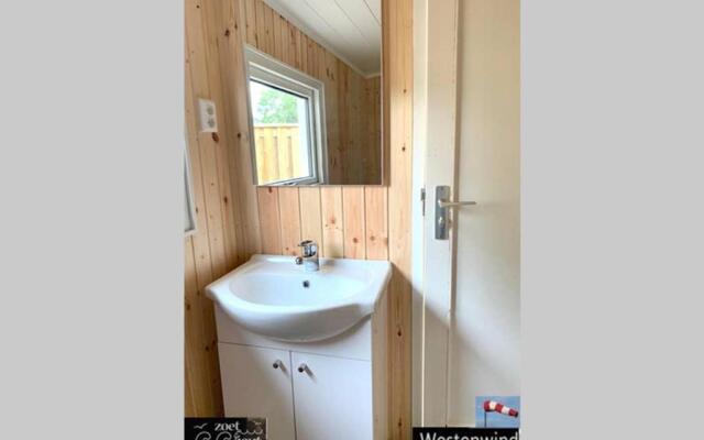 Holiday-Chalet Westenwind 4p. Amsterdam & Beach