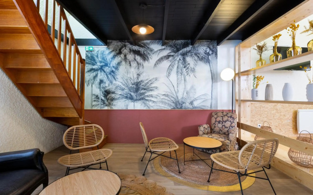 greet Hotel Villeneuve La Garenne