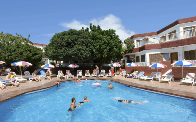 Checkin Bungalows Atlantida