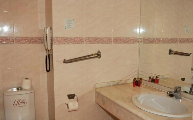 Rubi Hotel