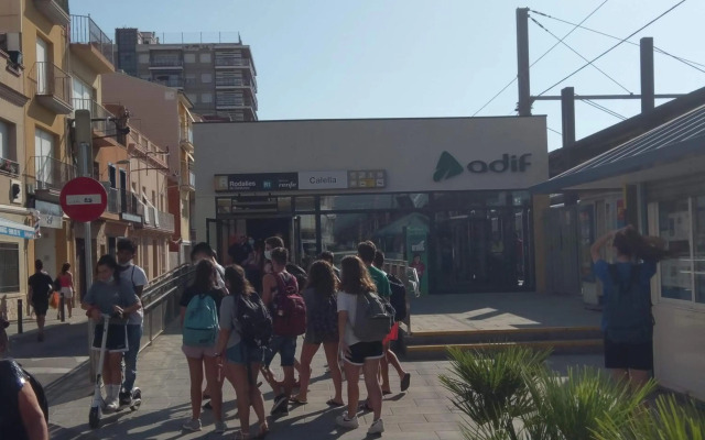 Luxury Apartment Accommodation, next to beach & train station Calella