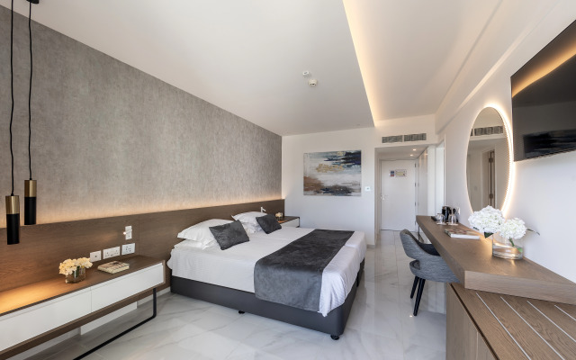 Pavlo Napa Beach Hotel