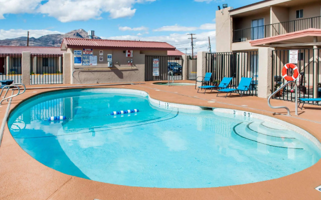 Econo Lodge Socorro
