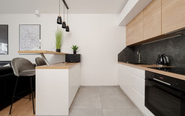 Apartment Dmowskiego by Renters Prestige