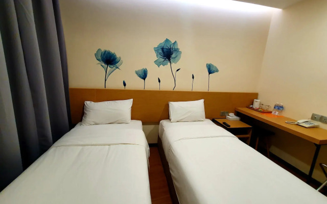 Qlio Hotel