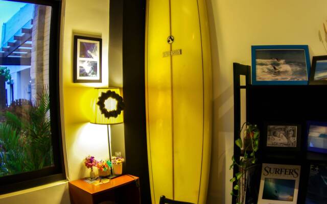 Waverider House