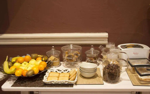 Brit Hotel Roanne - Le Grand Hotel