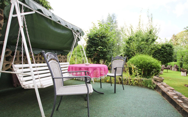 Apartment, Sternberg