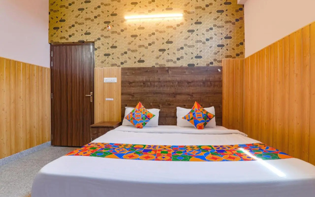Fabhotel Gsv Inn