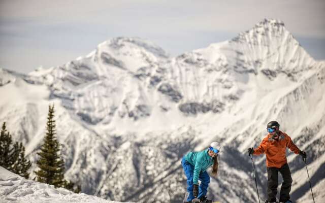 Pine Inn at Panorama Mountain Village