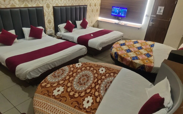 Hotel Royal King Nana Chiloda