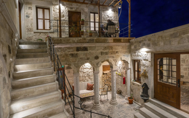 Peristyle Cave Cappadocia - Special Class