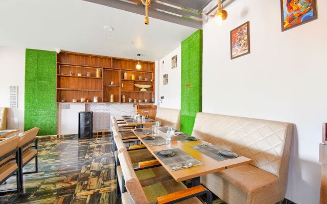 Fabhotel Prime Rajmudra